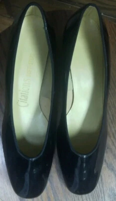 Vintage Citations Soft-Steps Black Patent Leather 1" Pumps Heels Sz 8.5 B Clean - Image 1 of 2