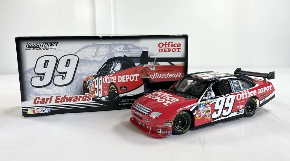 Carl Edwards #99 Office Depot 2007 Ford Fusion CUNA 1:24 M.A. Foto 1 de 4