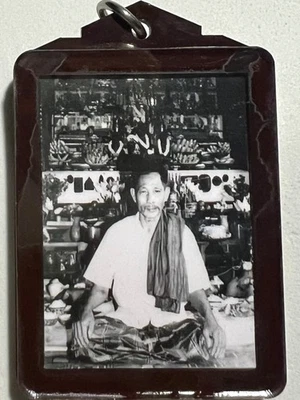 COLGANTE AMULETO BUDA TAILANDÉS ANTIGUO RARO POR TEANG PHRA LP MÁGICO ÍDOLO ANTIGUO #8 Foto 1 de 4