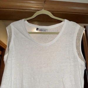 Jennifer Lopez Stylish Sleeveless Top w/Beaded Detailing Sz L - Picture 1 of 5