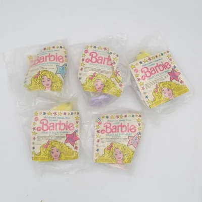 De colección 1990 McDonald's Happy Meal Juguetes Barbie Juego de 5 adornos para pasteles sellados Nuevo en paquete Foto 1 de 4