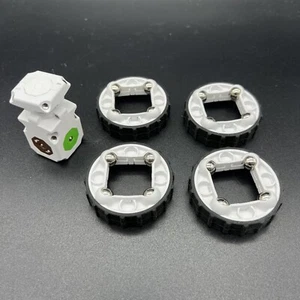 MOSS Robotics Pieces - Four Wheel And One Motor - Picture 1 of 2