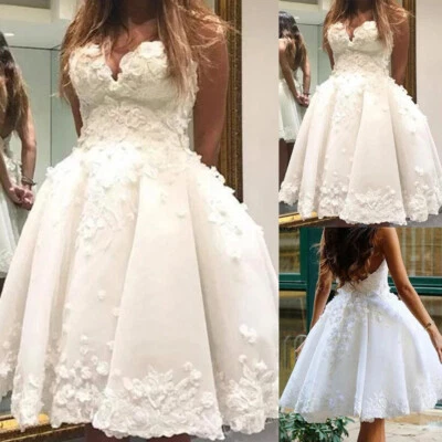 Simple Sweetheart Short Wedding Dresses Knee Length Lace Appliques Bridal Gowns - Image 1 of 4