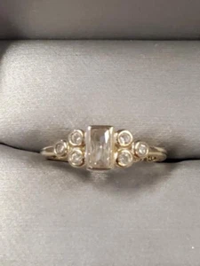 Sterling Silver Size 7.25 Ring With 7 Clear Stones 1.7 Gr. - Picture 1 of 7