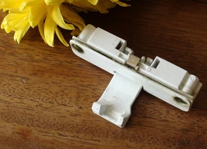 OEM AMANA WASCHMASCHINE TÜRDECKELSCHLOSS SCHLAG P# W10714899 - Bild 1 von 3