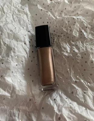 Sombra de ojos líquida CHANEL Ombre Premiere Laque - 28 Desert Wind • 0,20 fl oz nueva Foto 1 de 4