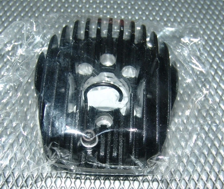 LOSI XXL 2 1/8 4WD BENZIN MONSTER TRUCK 1:8 Verbrenner Kühlkopf NOS Neu - Bild 1 von 2