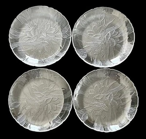 Set Of 4 Arcoroc Canterbury Crocus Clear Glass 7.75” Salad Dessert Plates EUC - Picture 1 of 8