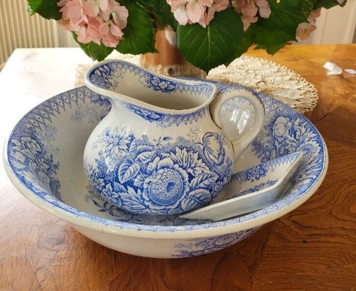 Ensemble toilette "Jardinière" , faience Saint Amand Hamage Nord - Photo 1/4