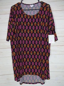 Lularoe Women's Irma Black & Pink Triangles Top Size M NWT - Picture 1 of 3