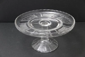 Vintage EAPG 9" Bryce getäfelt Vergissmeinnicht Standfuß überbackene Kuchenplatte - Bild 1 von 3