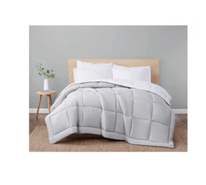 London Fog Super Soft Down-Alternative Comforter - Twin - Picture 1 of 7