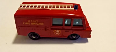 Lesney Matchbox Land Rover Fire Truck 57 vintage 1966, excellent condition - Image 1 of 4