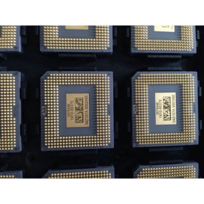 Projector DMD CHIP 1910-6239E 1910-6032E 1910-6039E 1910-6037E 1910-6039E - Image 1 of 3