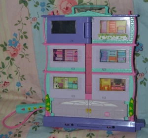 Vintage Pixel Chix Roomies House - Picture 1 of 9