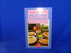 MICROWAVE COOKBOOK - WEIGHT WATCHERS - FAST NUTRITIOUS EASY HC - Picture 1 of 3