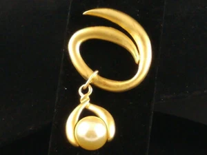 Broche perla sintética DINAH TAYLOR (DHT) - Imagen 1 de 7
