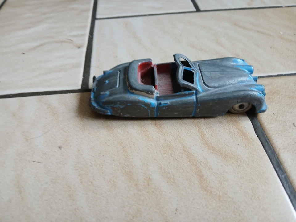 QUIRALU VOITURE JAGUAR XK 140 MADE IN FRANCE 1/43 - Photo 1/4