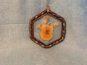Pressed Flower Sun Catcher - Hexagon - Handmade Lead & Glass Vintage - Picture 1 of 3