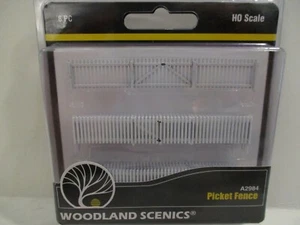 WOODLAND SCENICS HO SCALE - PICKET FENCE - 8 PIECES - Picture 1 of 1
