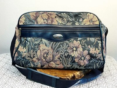 VTG Jaguar Travel Carry On Overnight Bag Floral Tapestry Shoulder Bag Weekender - Image 1 of 4