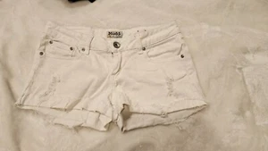 MUDD WHITE Jean SHORTS MID- RISE SIZE 9 - Picture 1 of 3