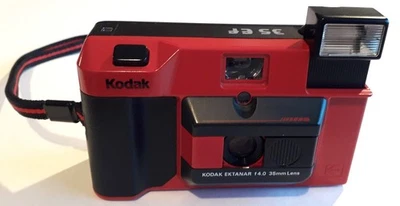 Kodak 35 EF Ektanar f4.0 35 mm Point-and-Shoot Camera Red 1980s Flash tested - Image 1 of 4