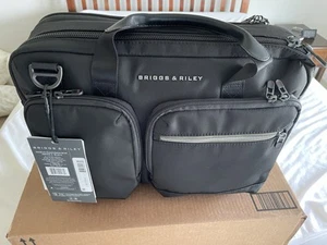 Briggs Riley Medium Expandable Brief AB121x-4 Black With Should Strap NWT - Afbeelding 1 van 4