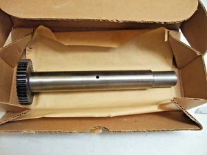 NOS Case eagle hitch adjusting screw G13390-300, 400, 320, 430, 500b, 600b, 630+ - Picture 1 of 2