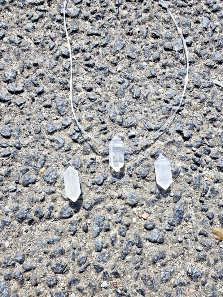 Bergkristall | Edelstein Anhänger wahlweise an Kristall Band auf Wunschlänge 💚 - Bild 1 von 4