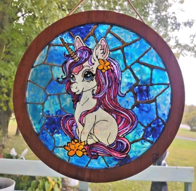 Atrapasol/colgante de pared pintado a mano unicornio Foto 1 de 4