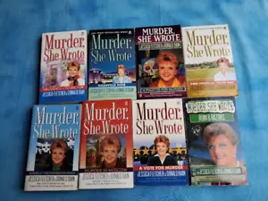 Lot 8 Murder She Wrote Jessica Fletcher Donald Bain TV Series Lansbury MMPB VGC - Picture 1 of 1