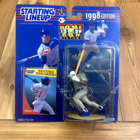 DEADSTOCK Startling Lineup Home Run 1998 Sammy Sosa Chicago Cubs Action Figure Cover