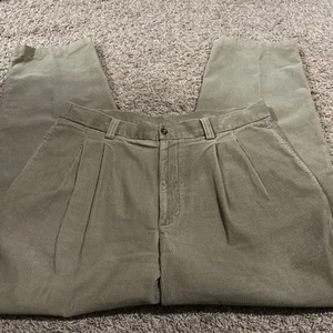 Roundtree & Yorke Corduroy Pants Mens 38X32 Straight Leg Relaxed Stretch Cotton - Picture 1 of 6
