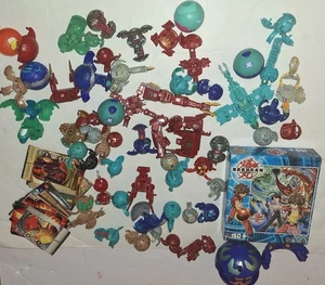 Lote de 50+ tarjetas McDonalds rompecabezas dañadas Bakugan Battle Brawlers - Imagen 1 de 12