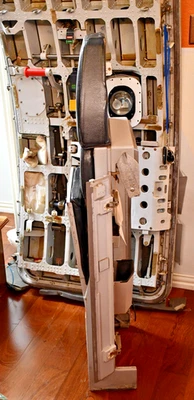 Asiento de azafata original Airbus A321/A320. Envío gratis Foto 1 de 4