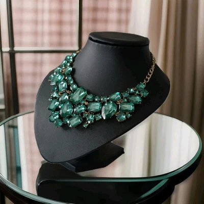  Kette Hochzeit Grün /Goldfarben Opulente Acryl Optik Blogger Modeschmuck - Bild 1 von 4