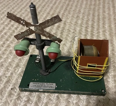 American Flyer S 759 Bell Danger Railroad Signal Crossing - Image 1 of 4