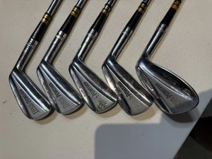Wilson Dyna-powered Iron Set RH 2,3,4,5,9 - Picture 1 of 9
