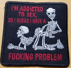 Soy adicto al sexo tengo problema parche bordado dorado/amarillo aprox 3,5x3,5" - Imagen 1 de 3