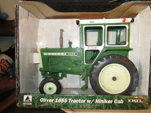 AGCO ERTL Oliver 1655 Tractor With Hiniker Cab 1/16 Scale 13186 NIB - Picture 1 of 5