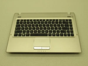 Samsung NP-Q430 Series 14” Genuine Palmrest w/Touchpad Keyboard BA75-02633A - Afbeelding 1 van 3