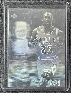 MICHAEL JORDAN 1991-92 UPPER DECK #AW4 AWARD WINNER HOLOGRAMS BULLS - Picture 1 of 2