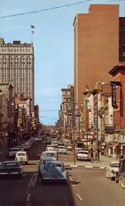Postal Greensboro Carolina del Norte vista aérea Elm Street Cars tráfico 1951 - Imagen 1 de 2