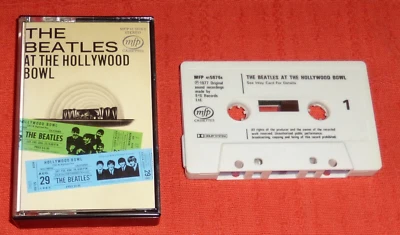 THE BEATLES-CASSETTE TAPE-THE BEATLES AT THE HOLLYWOOD BOWL-1984 UK REISSUE - Image 1 of 4