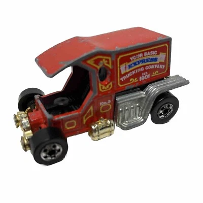 1976 Hot Wheels T Totaler Red Diecast 1:64 Black Wall Tires - Image 1 of 4