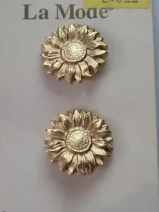 Vintage La Mode alte goldene Sonnenblume zwei Knöpfe Made in Germany Größe 3⁄4"" Neu aus altem Lagerbestand - Bild 1 von 16