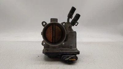 Carrocería del acelerador Kia Forte 2014-2018 MNEJM Foto 1 de 4