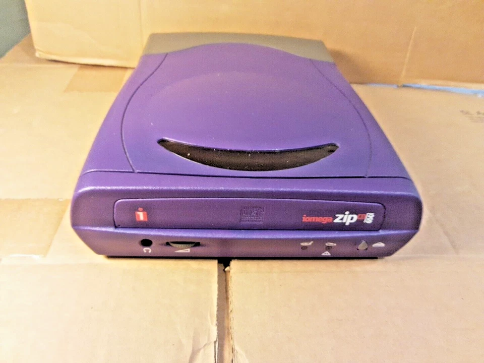 Iomega ZIPCDUSB ZIP CD 650 CD-R/RW External USB Drive CD-ROM ONLY, NO PSU - Image 1 of 4