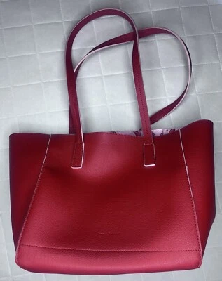 Tommy Bahama Faux Pebble Leather Red/hearts Reversible Tote Bag W/insert - Image 1 of 4